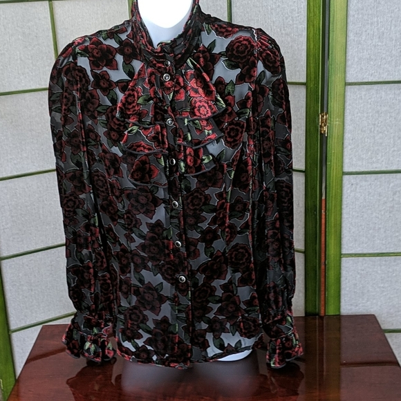 Blouse - Picture 1 of 3